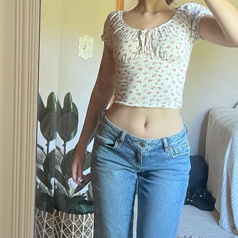 floral short sleeve top